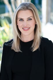 Nikki Miller headshot